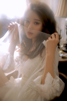 绯色的魔咒